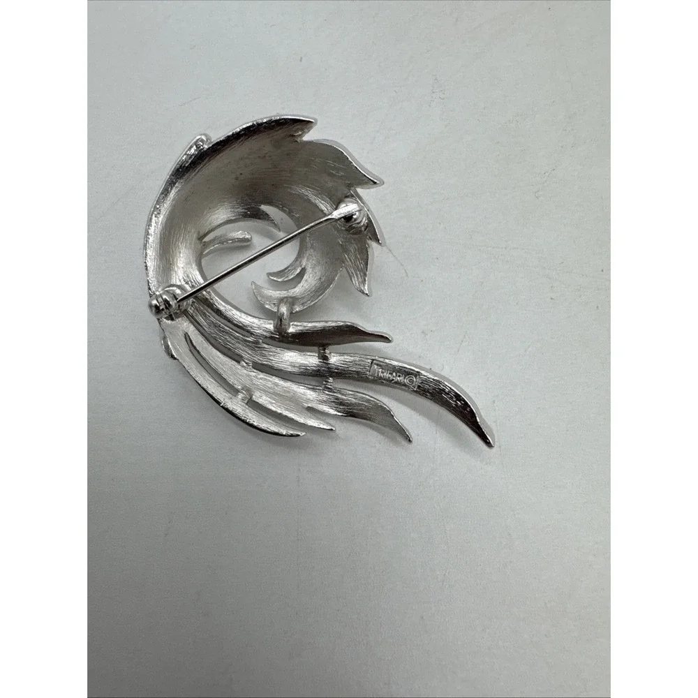 Vintage  Crown Trifari Silver Tone Large Brooch Pin 2